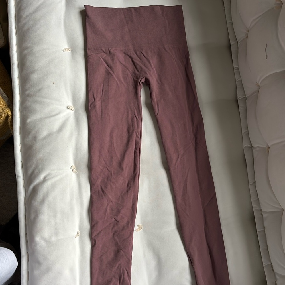 Light brownish leggingsga never worn before